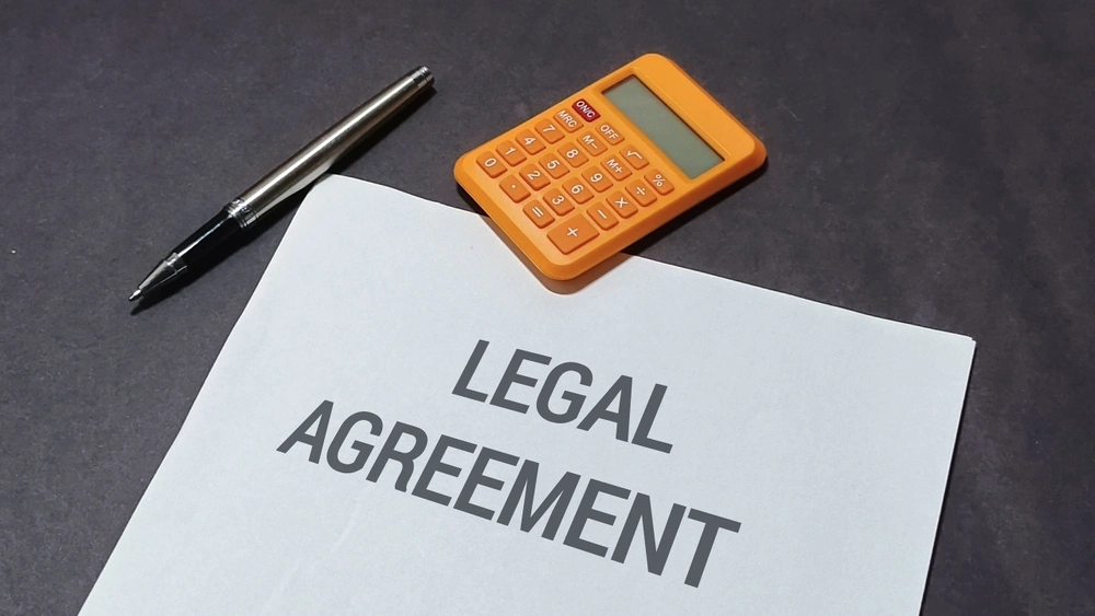 Essential tools for a precise legal review.